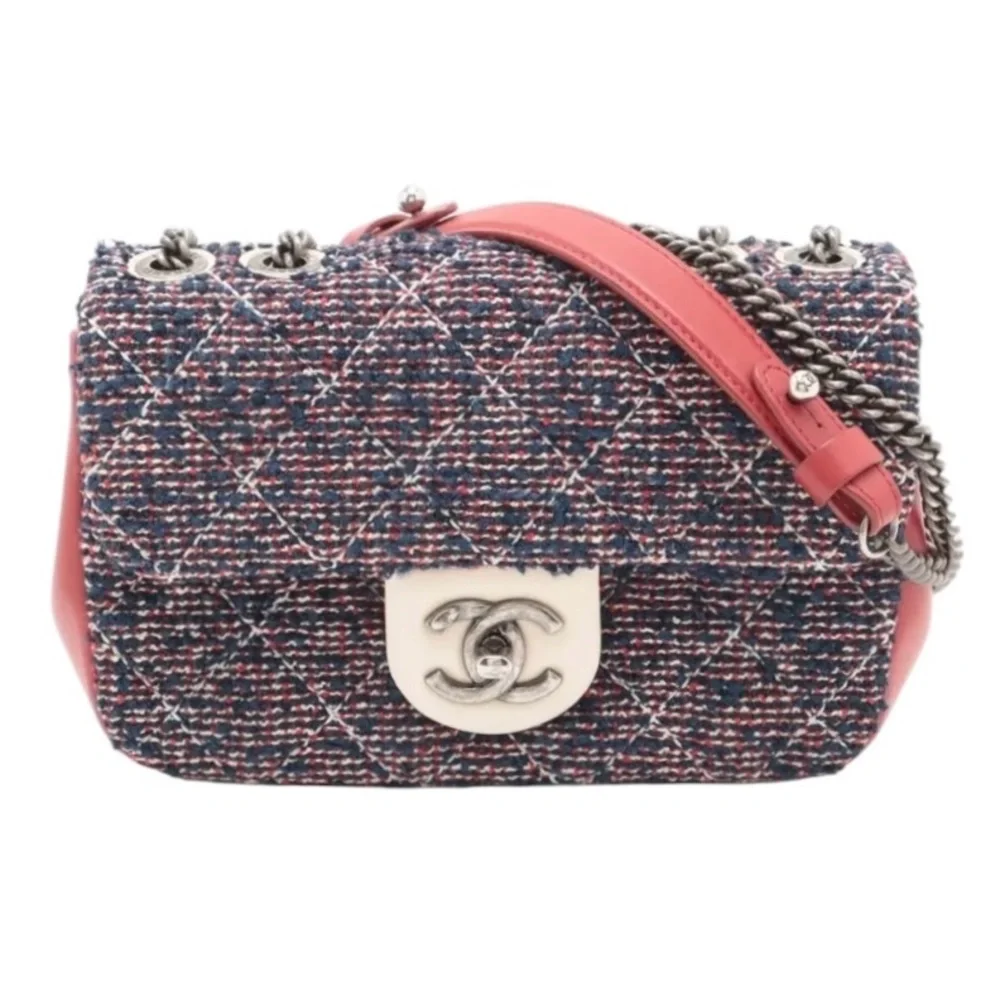 โจ๐๏ธ Chanel Tweed Quilted Mini Flap Bag - Picture 1 of 7